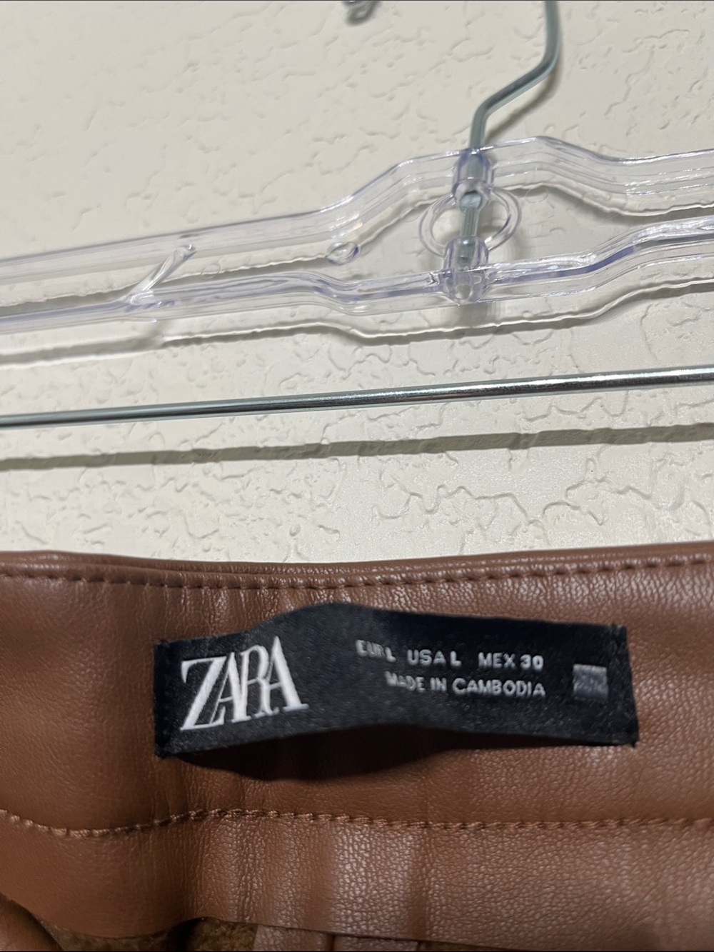 Zara Women’s Size Large Brown Faux Leather Skinny Pants With Zippers at Ankles - Picture 2 of 11
